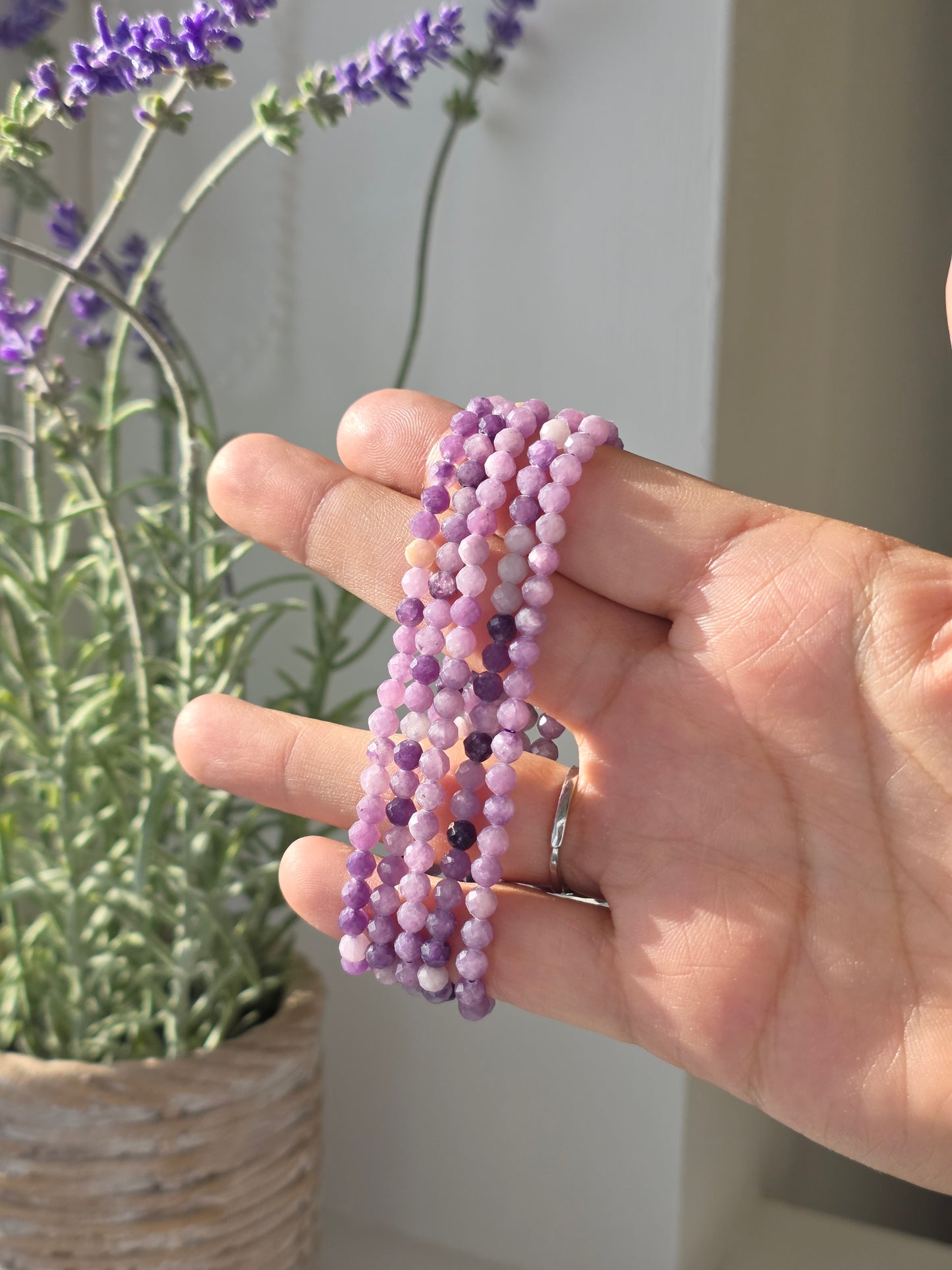 Lepidolite - Round Facetted Bracelet 4mm