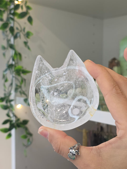 Himalayan Quartz Cat Bowl E