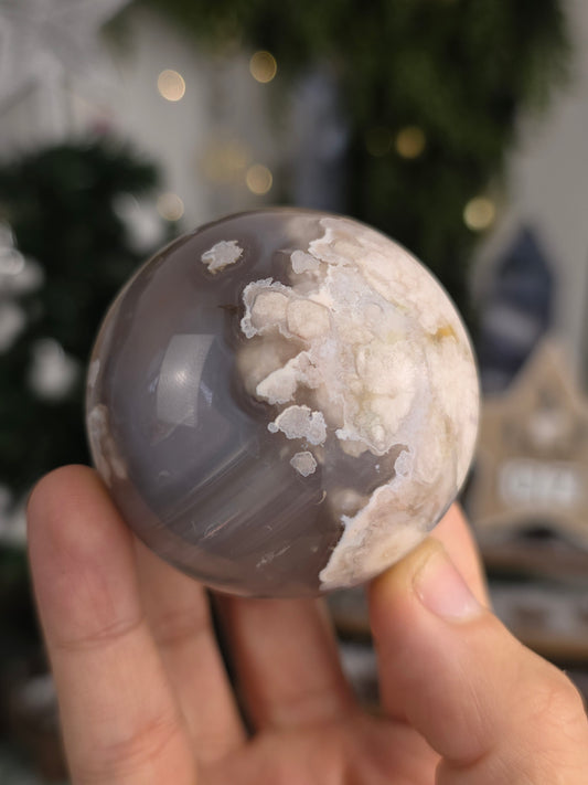 Black Flower AgateSphere B -  MAS6010