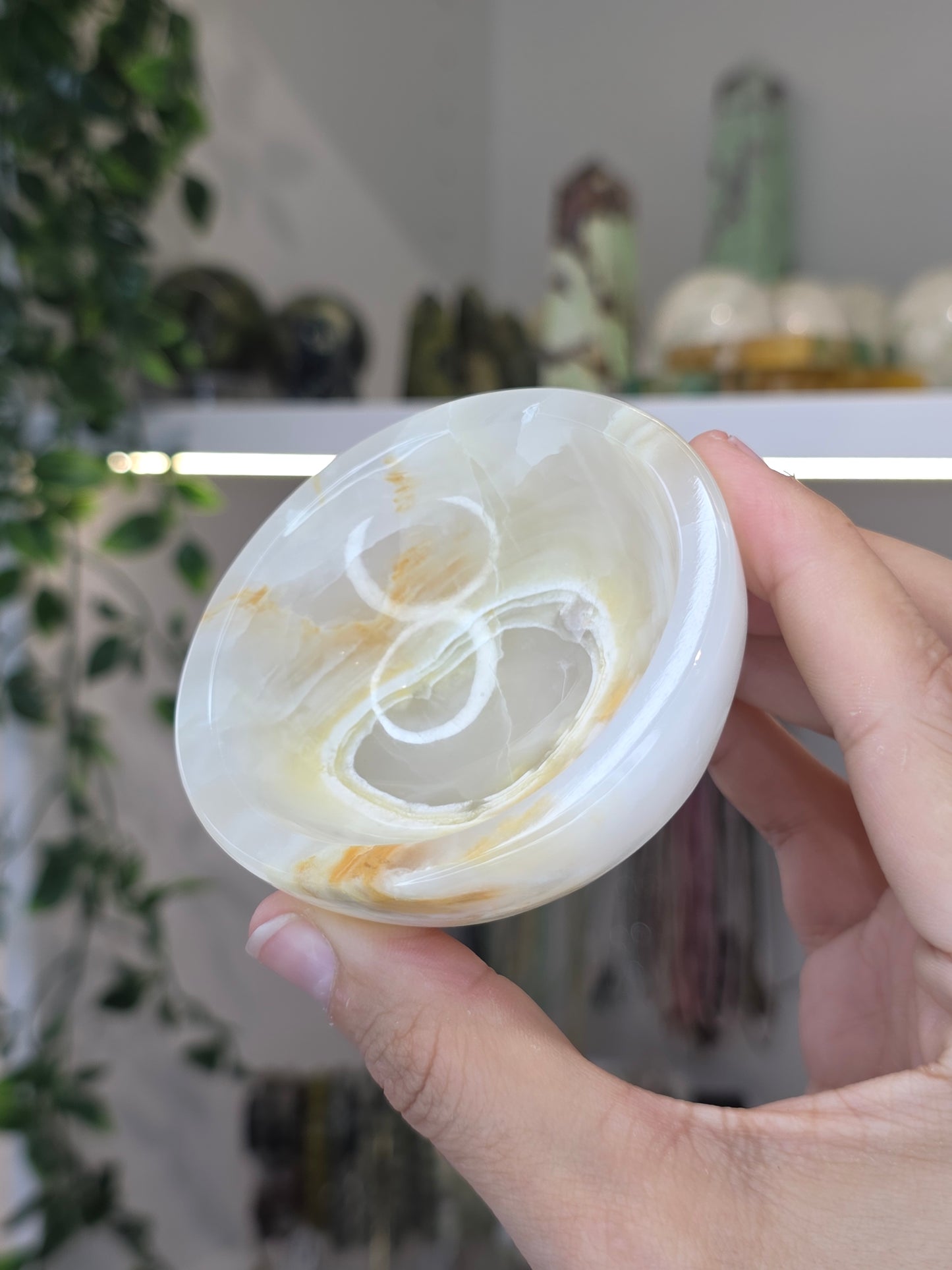 Small Round Mexican Onyx Bowl - Honey Calcite - D