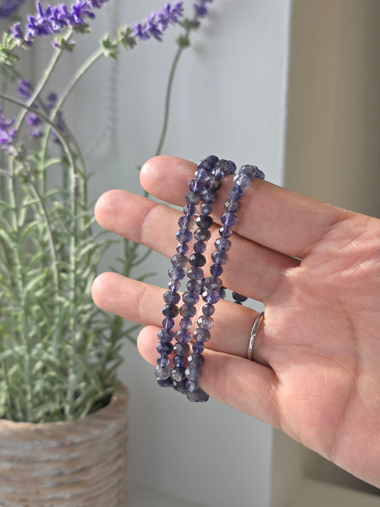 Iolite - Cubic Facetted Bracelet 5mm
