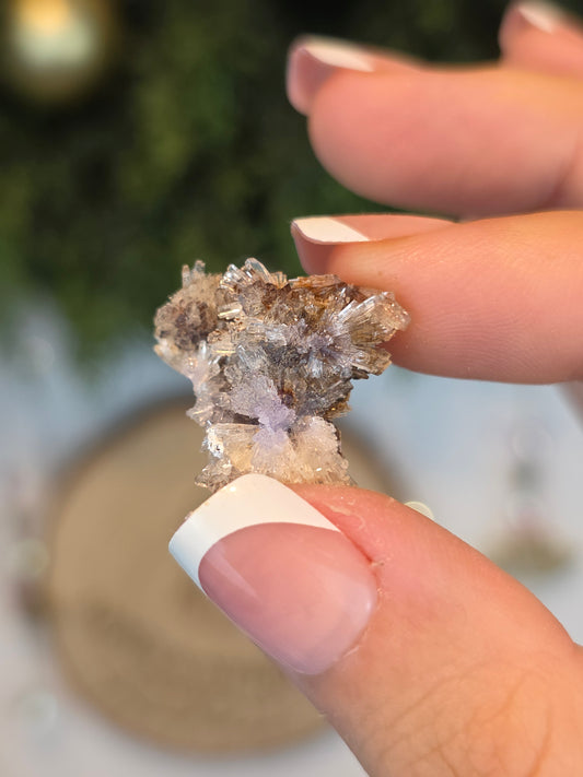 UV reactive Creedite from the Dachang Mine, Guizhou, China - MAS6126