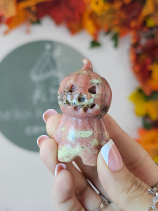 Red Guava Quartz Pumpkin Man - MAS2390