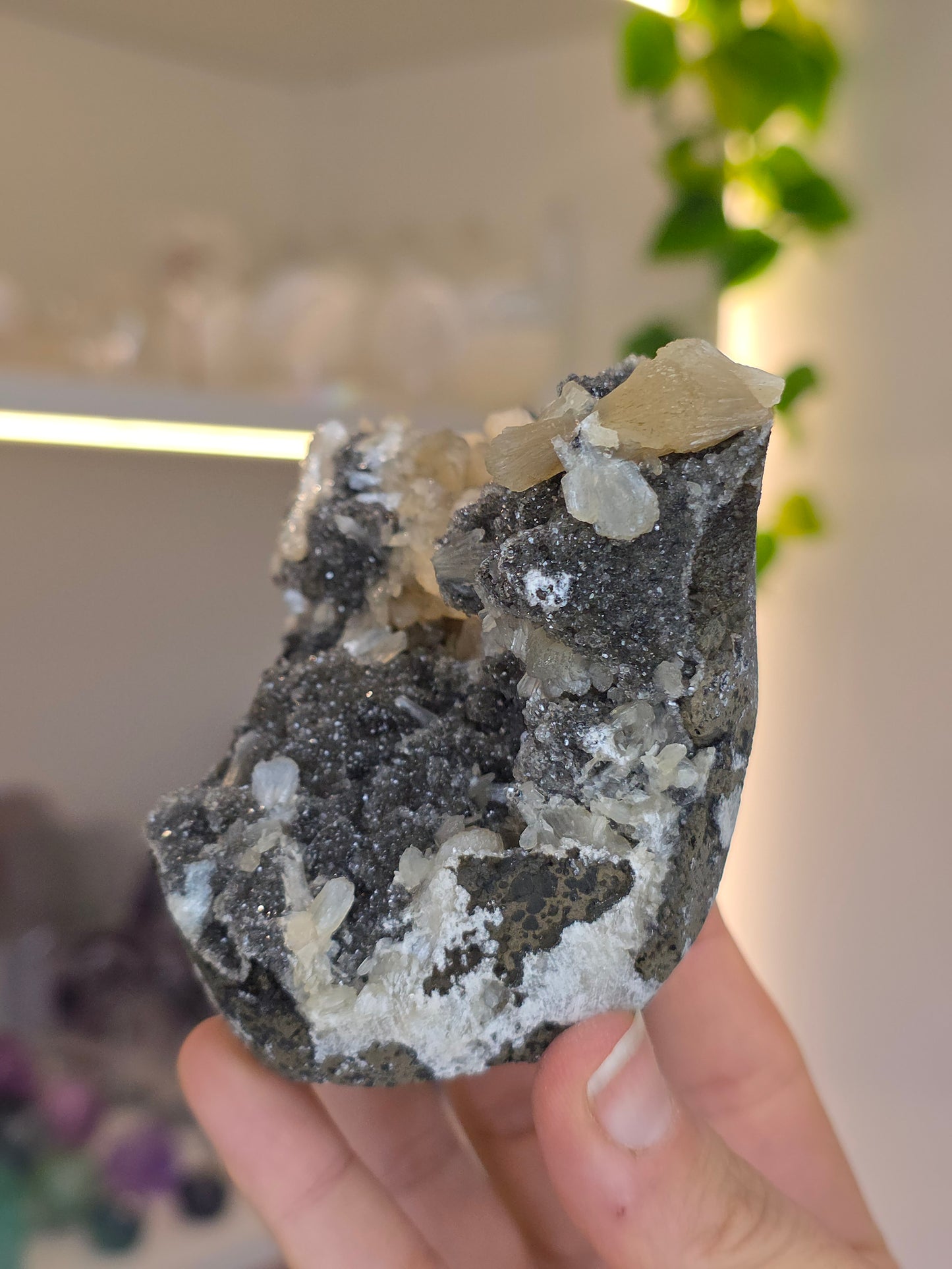 Honey Calcite on Black Chalcedony with Stilbite (Q) from Madhya Pradesh India