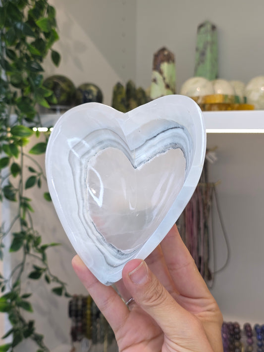 Mexican Onyx Heart Shape Bowl - White Calcite - C