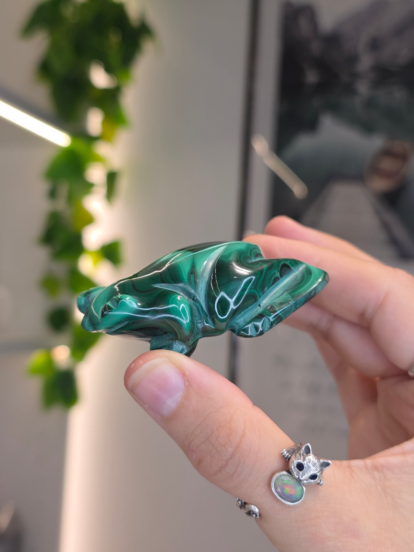 Malachite Frog Carving - G