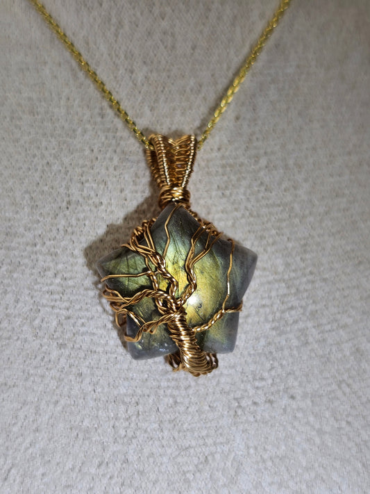 Labradorite star pendant wrapped in gold plated wire featuring the tree of life - MAS0755
