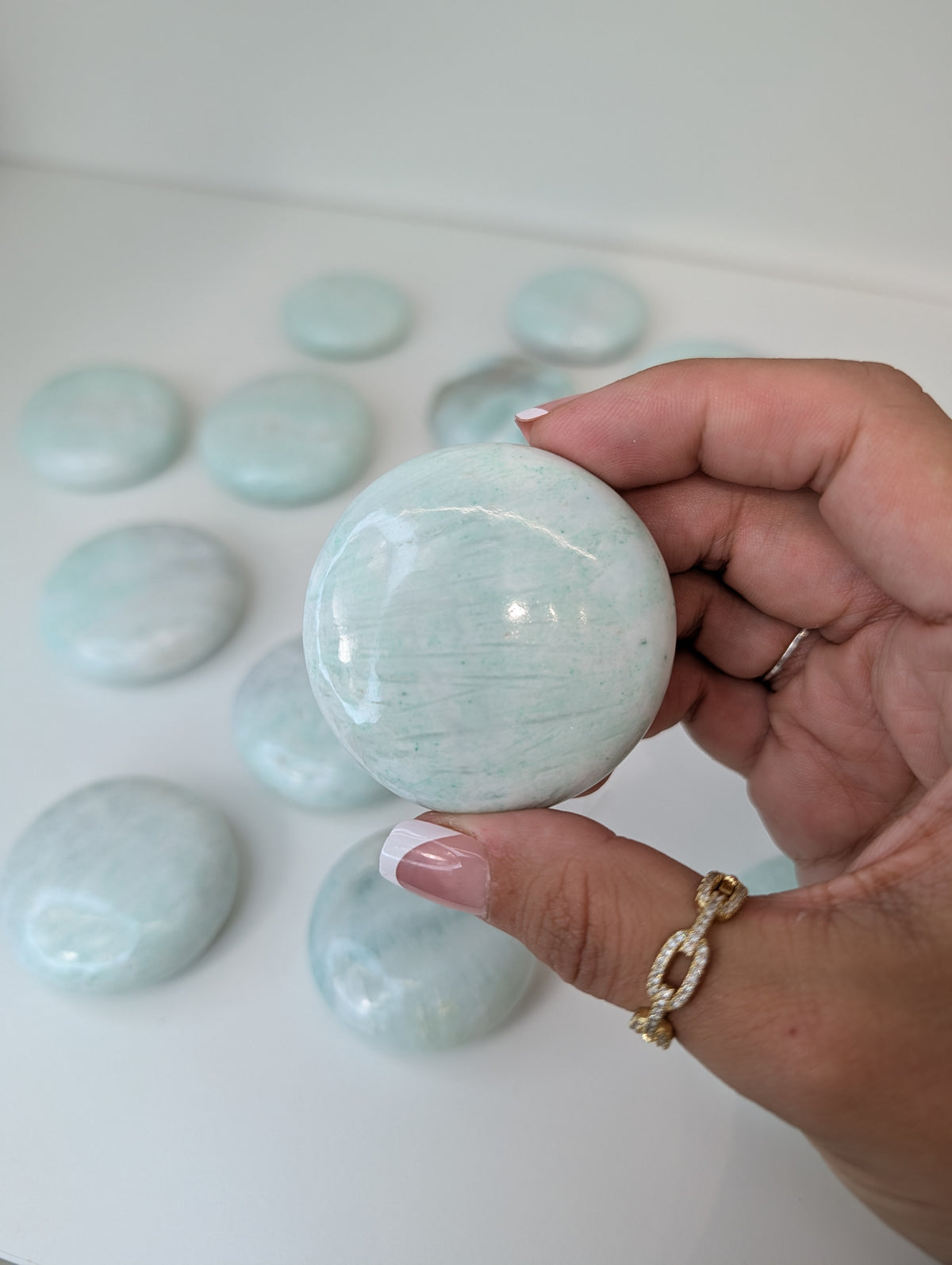 Intuitively Chosen Pastel Colour Pakistan Caribbean Calcite Round Palm Stones