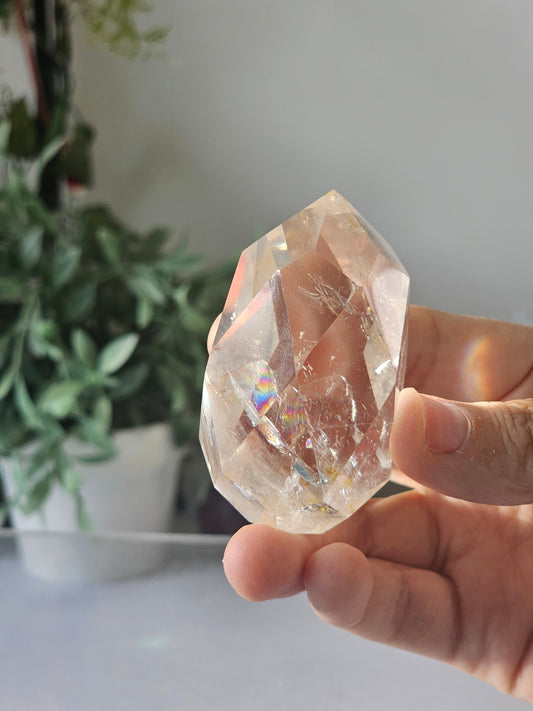 Facetted Clear Quartz Diamond - MAS0831