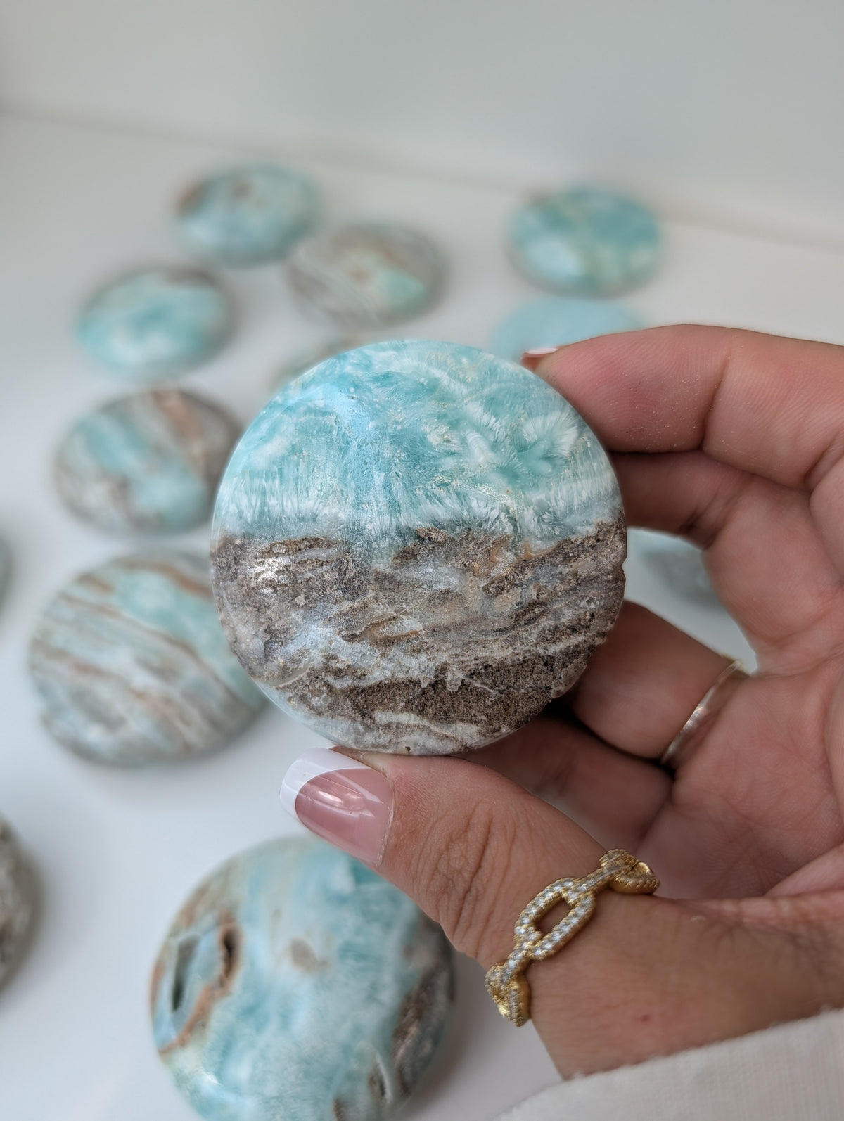 Pakistan Caribbean Calcite Round Palm Stones