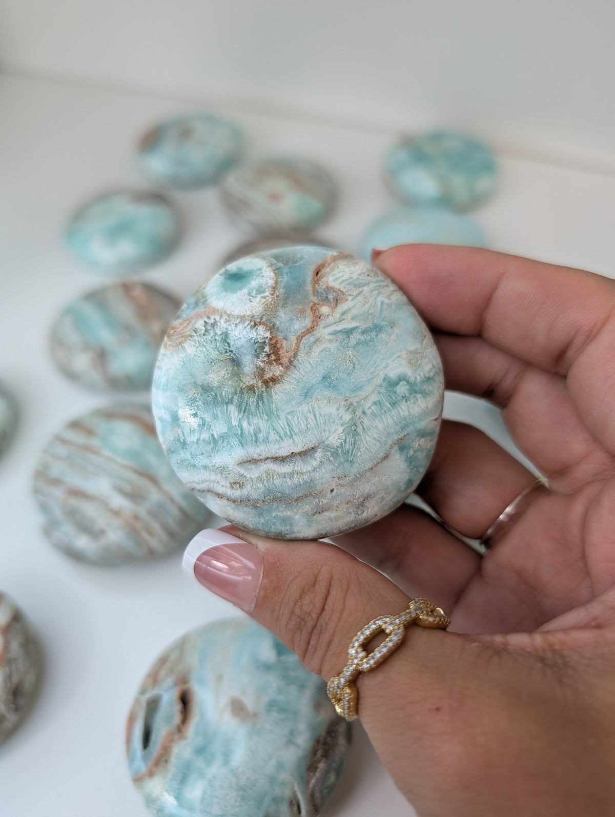 Pakistan Caribbean Calcite Round Palm Stones