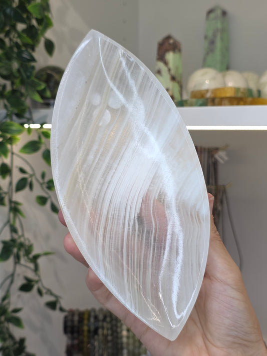 Mexican Onyx Leaf Bowl Tray Plate - White Calcite - D