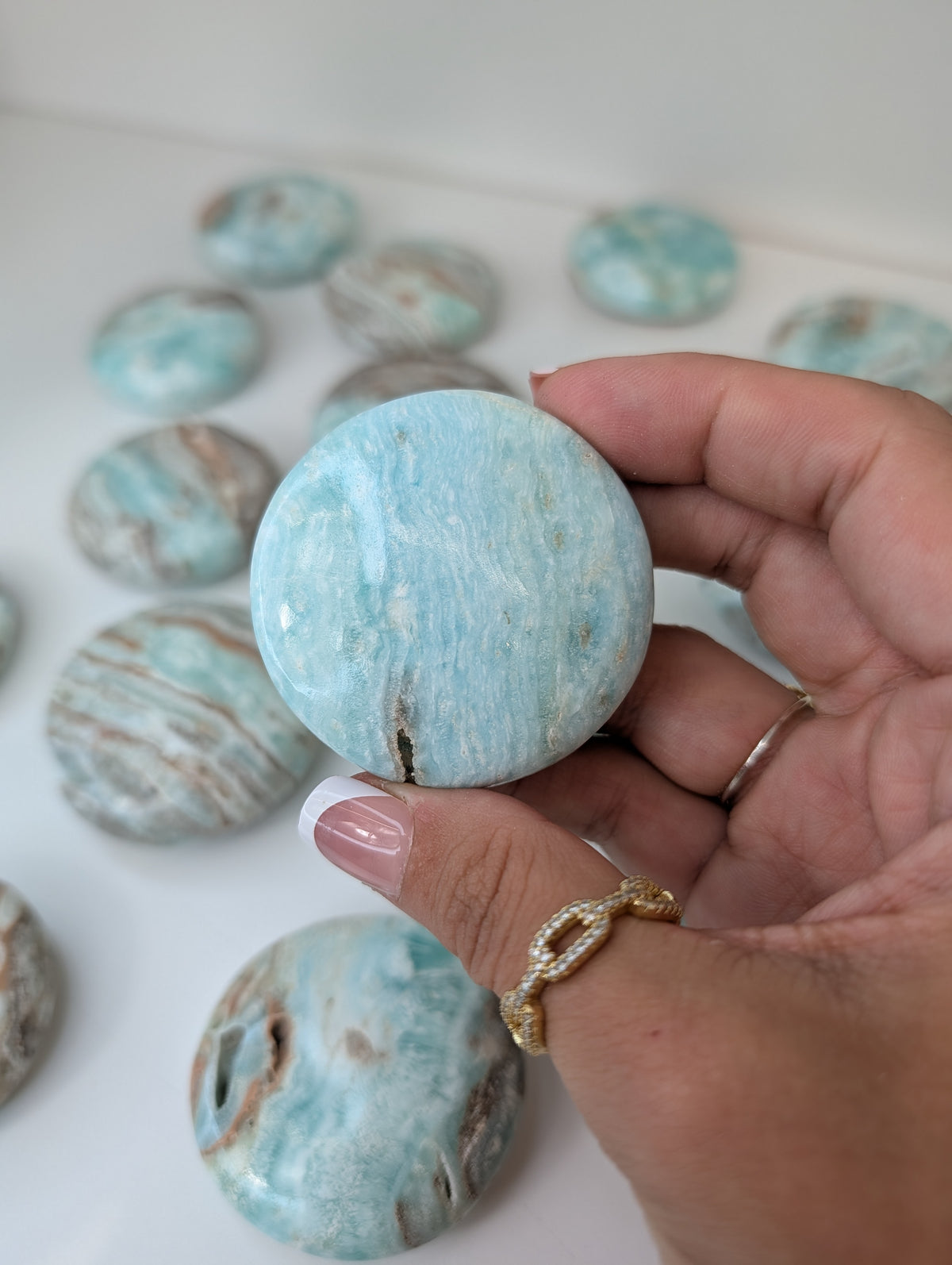 Pakistan Caribbean Calcite Round Palm Stones