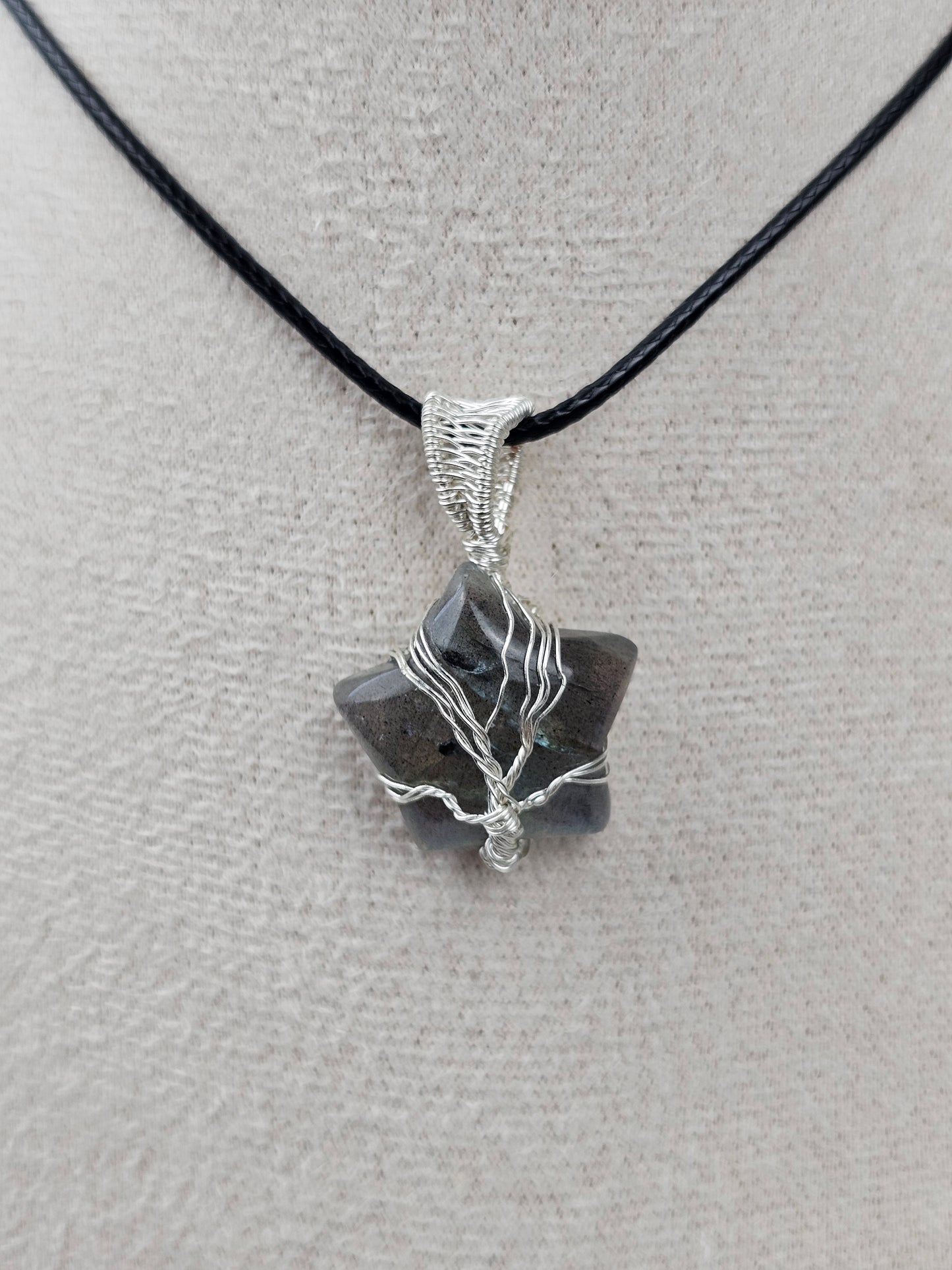 Labradorite star pendant wrapped in silver plated wire featuring the tree of life - MAS0756