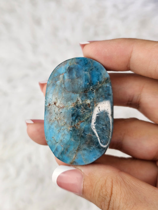 Apatite Palm Stone - MAS0782