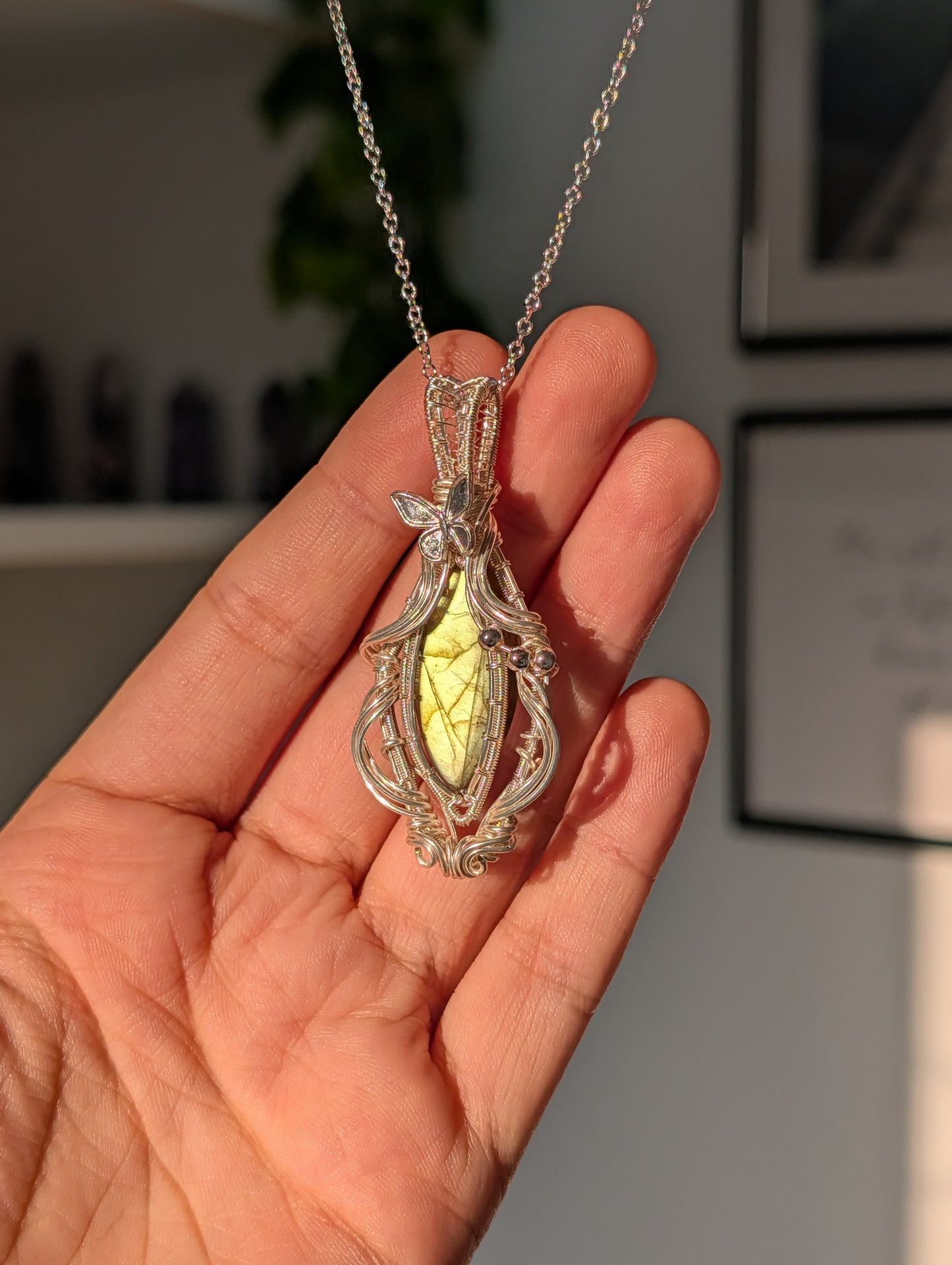 High Quality Hand Wrapped Labradorite Pendant with S925 Silver Chain Necklace - A38