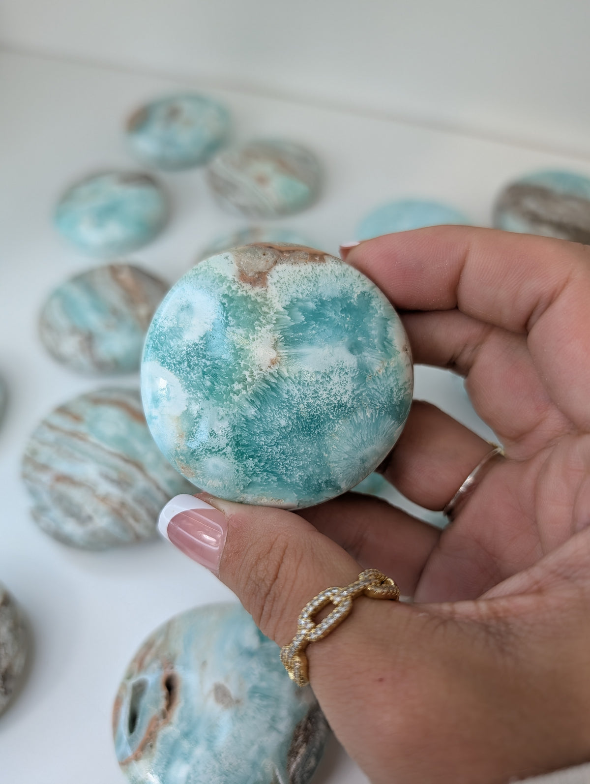 Pakistan Caribbean Calcite Round Palm Stones