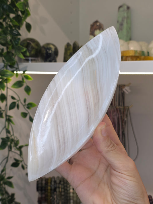 Mexican Onyx Leaf Bowl Tray Plate - White Calcite - C
