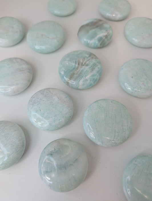 Intuitively Chosen Pastel Colour Pakistan Caribbean Calcite Round Palm Stones