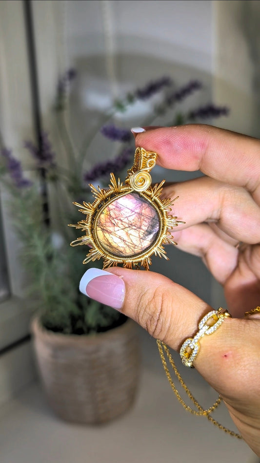 Hand Woven Gold Labradorite Sun Necklace with S925 Silver Chain -  Gold Flash