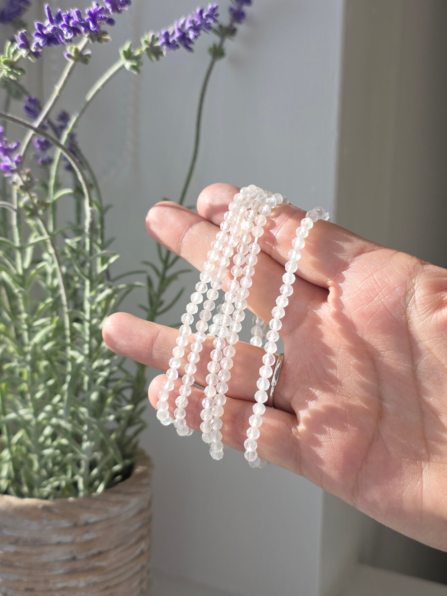 White Moonstone - Round Facetted Bracelet 4mm