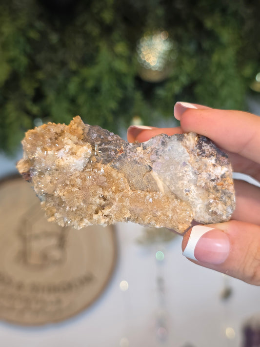 UV reactive Creedite from the Dachang Mine, Guizhou, China - MAS6121